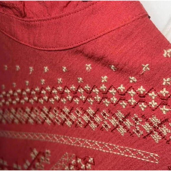 Torrid Crinkle Gauze Embroidered Peasant Blouse Top NWT 1 1X - Picture 4 of 6